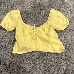 NWOT yellow Aritzia crop top size 2XS
